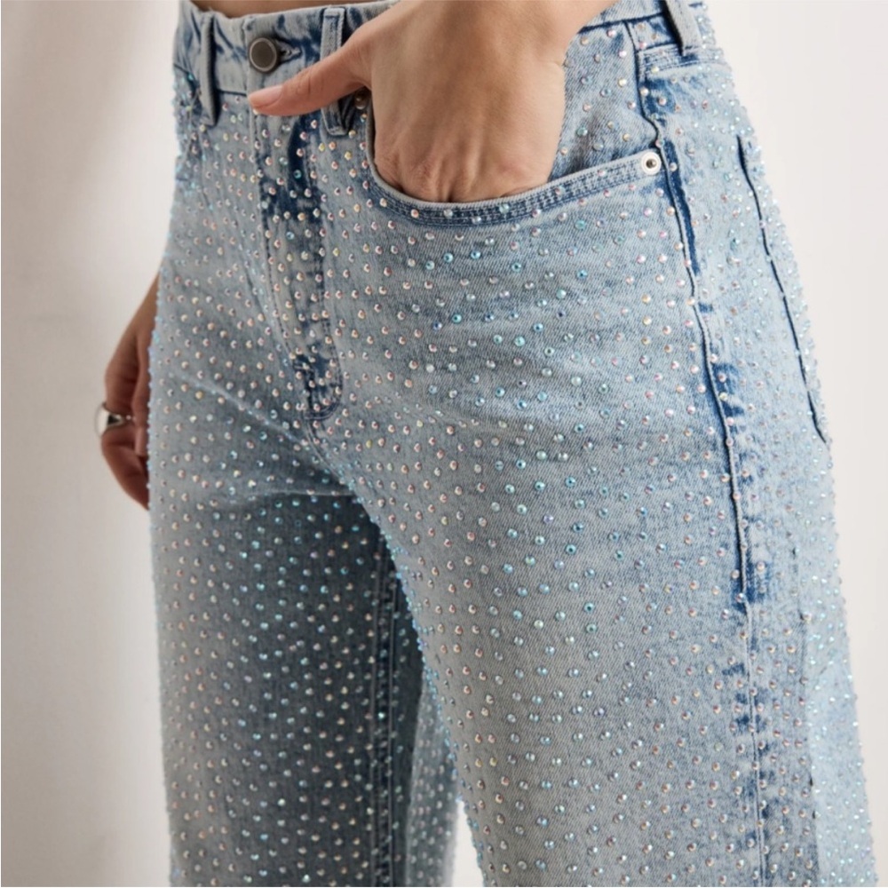 Good American Good ‘90s Relaxed Rhinestone Jean Size 4 / 27 with 32” inseam